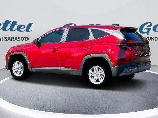 New 2025 Hyundai Tucson SE image 4