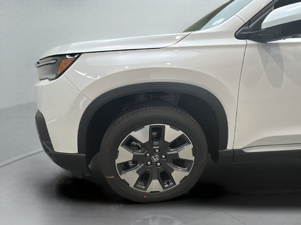 New 2026 Honda Pilot Elite image 4
