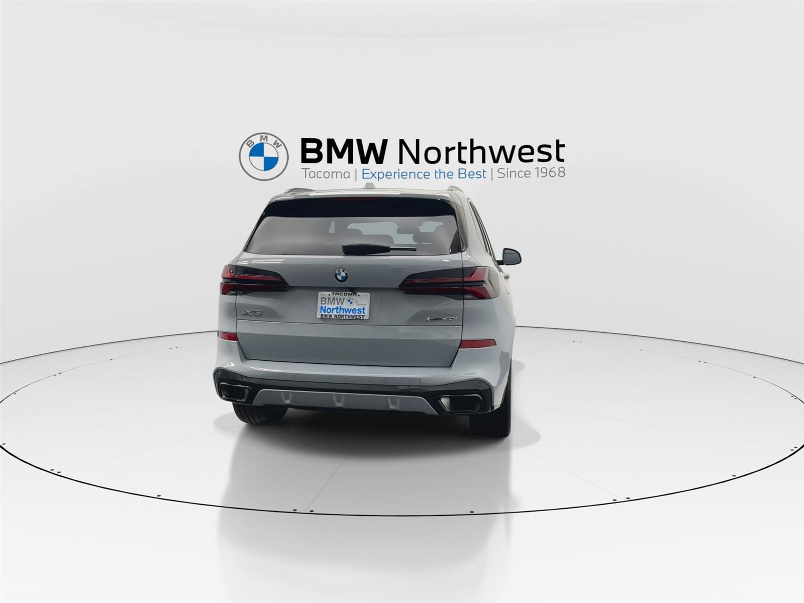 New 2026 BMW X5 xDrive40i w/ M Sport Package image 2