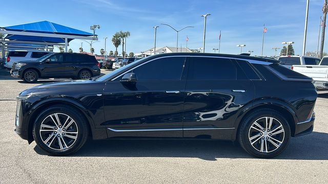 Used 2025 Cadillac Lyriq Luxury RWD image 7