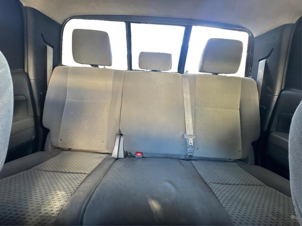 Used 2013 Toyota Tundra Base image 12