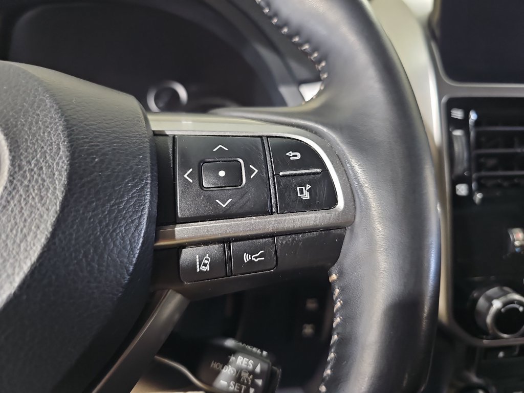 Certified 2023 Lexus GX 460 Premium w/ Accessory Package AWD/4WD image 17