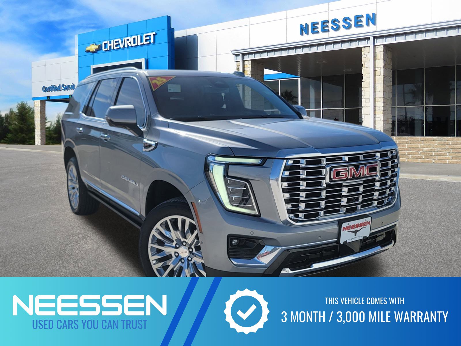 Used 2025 GMC Yukon Denali w/ Sun & Power Step Package image 1