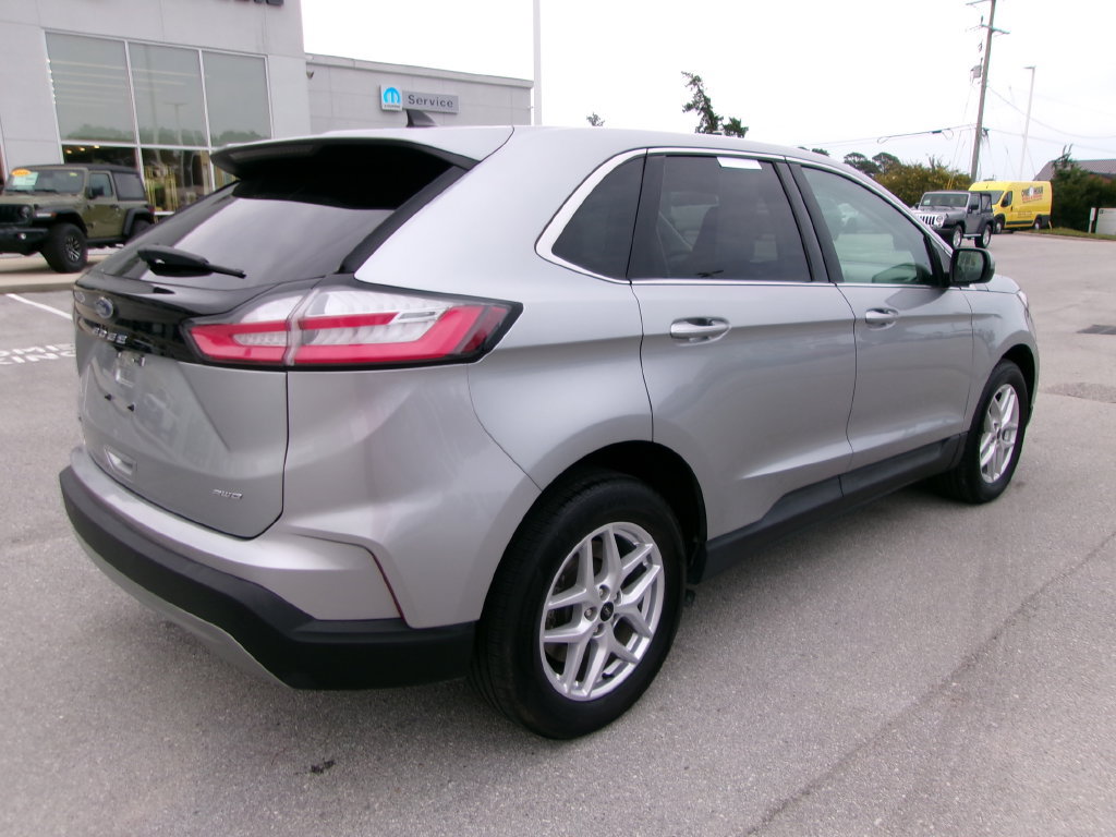 Used 2024 Ford Edge SEL AWD/4WD image 3