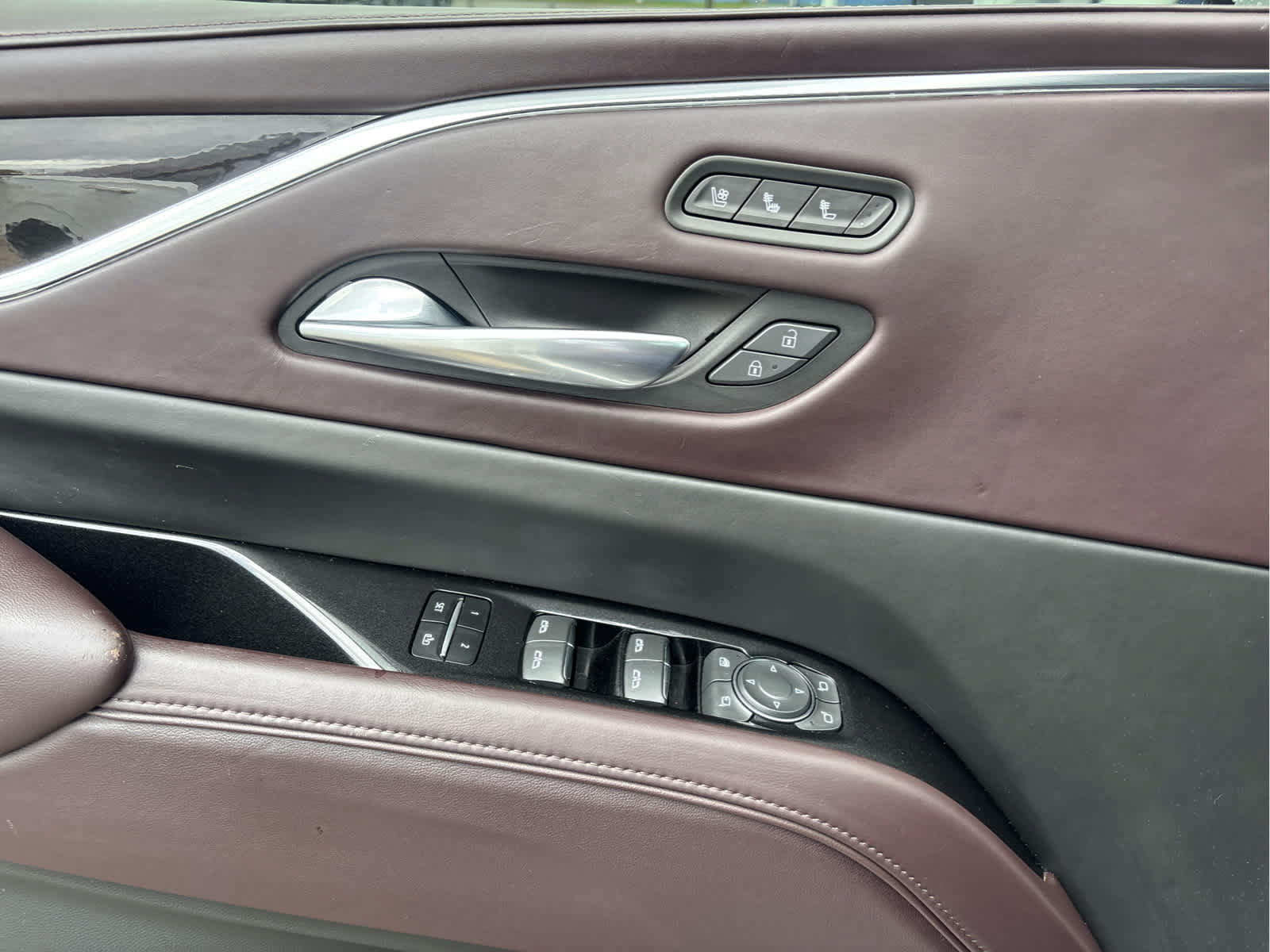 Used 2021 Cadillac Escalade Sport Platinum AWD/4WD image 39