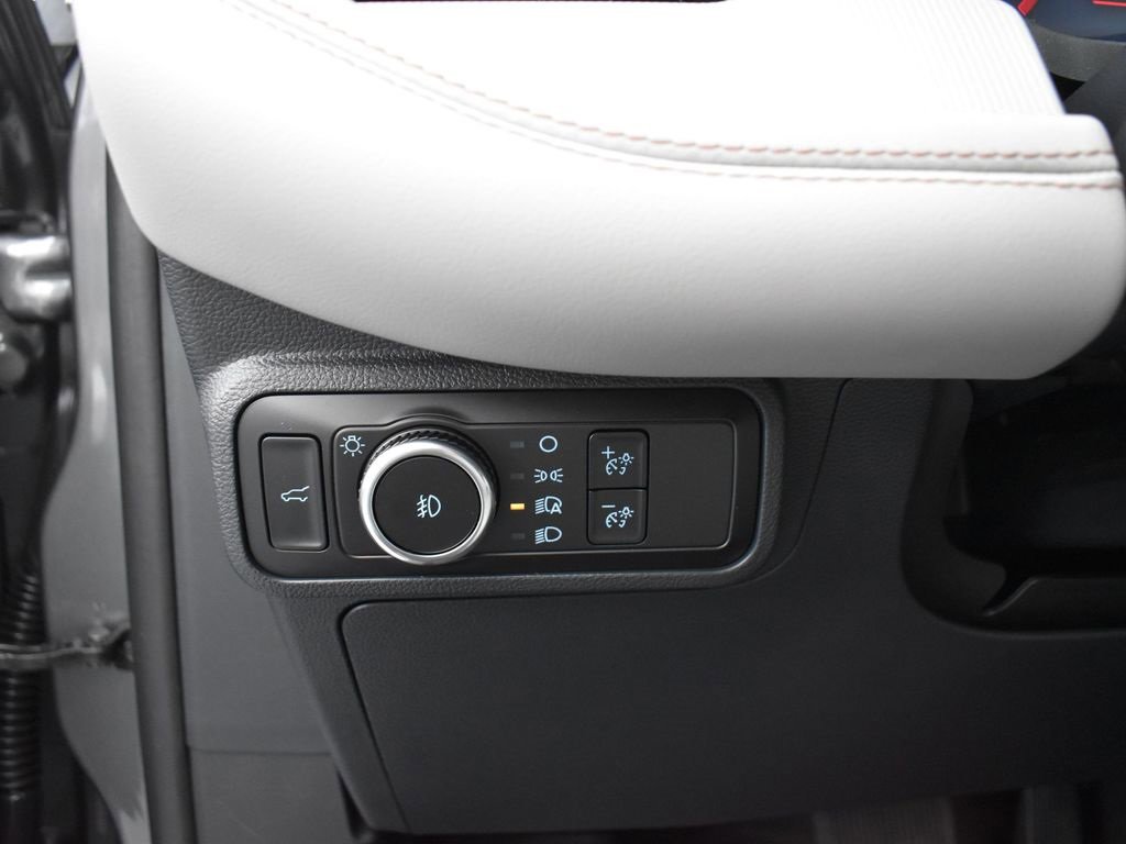 New 2025 Ford Explorer Active w/ Active Comfort Package image 12