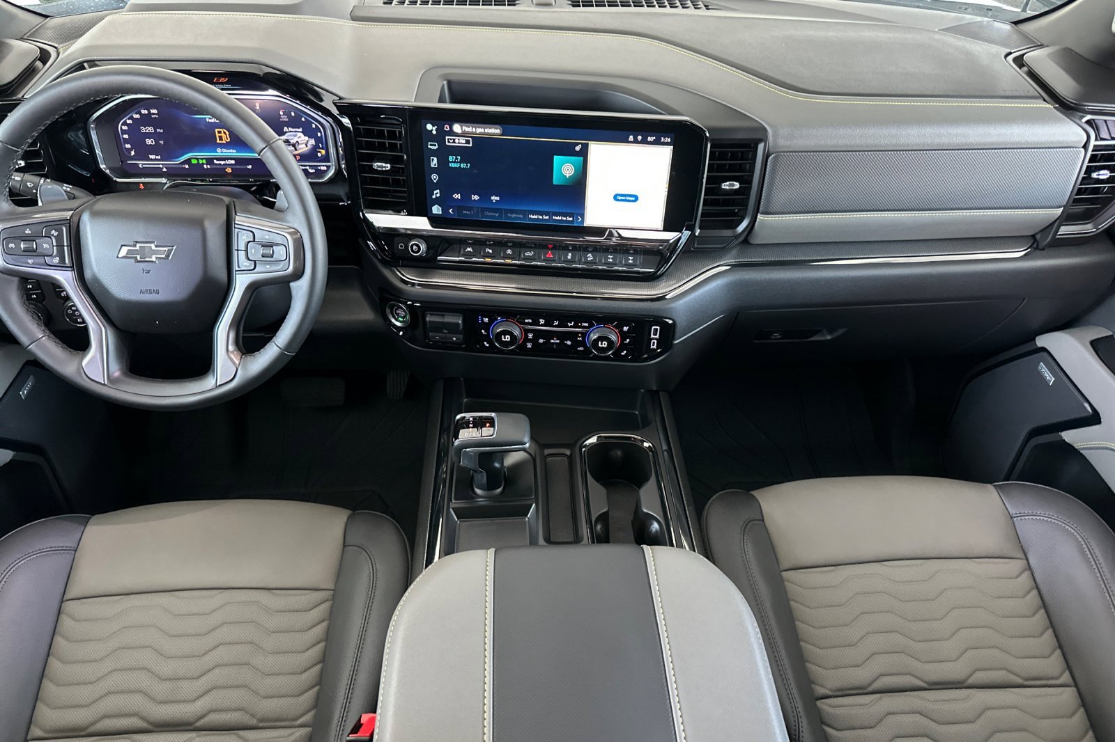 Used 2025 Chevrolet Silverado 1500 ZR2 w/ Technology Package image 16