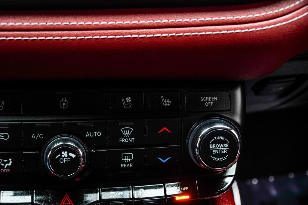Used 2024 Dodge Durango SRT Hellcat AWD/4WD image 28