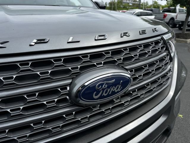 Used 2023 Ford Explorer XLT w/ Equipment Group 202A AWD/4WD image 10
