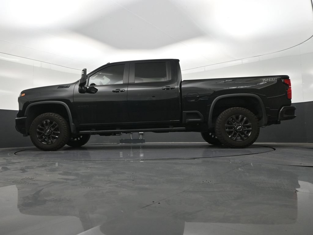 Used 2025 Chevrolet Silverado 2500 LT w/ Trail Boss Package AWD/4WD image 25