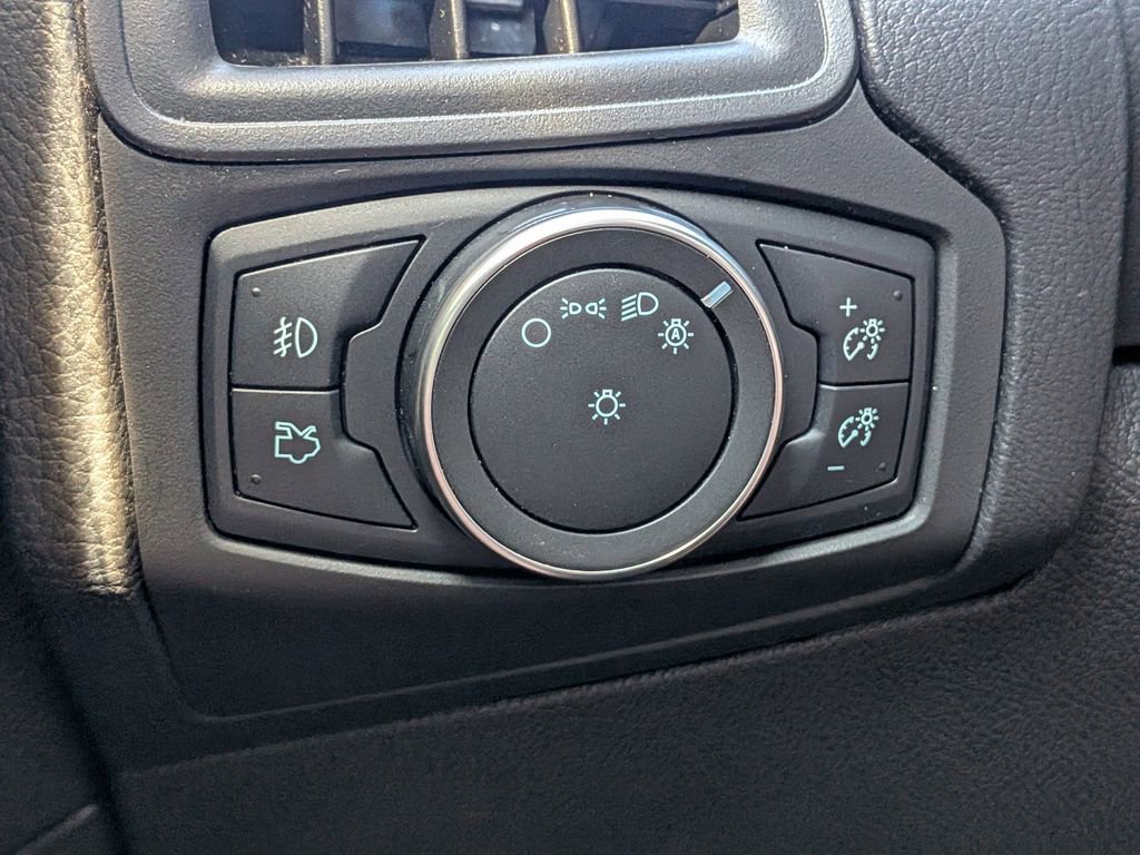 Used 2017 Ford Focus SEL image 27