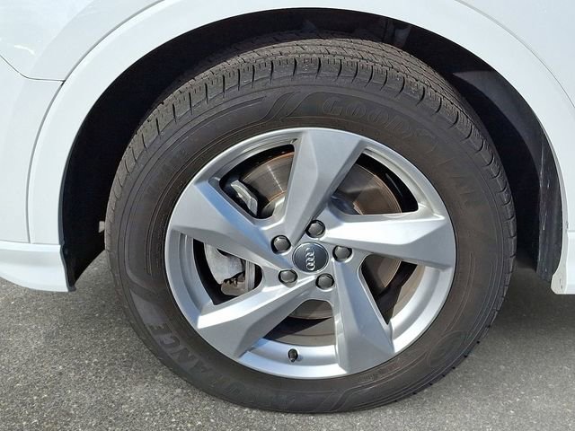 Used 2020 Audi Q3 2.0T Premium image 9