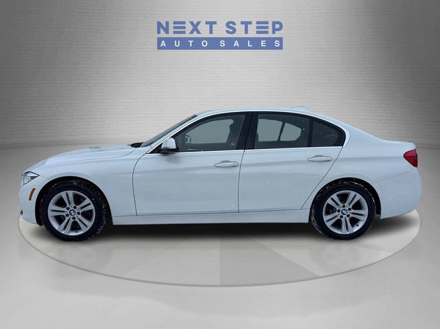 Used 2017 BMW 330i xDrive Sedan image 4