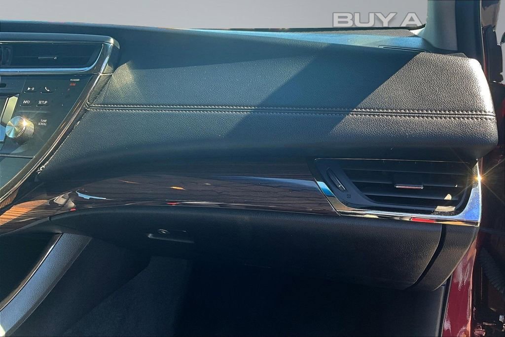 Used 2013 Toyota Avalon XLE image 17