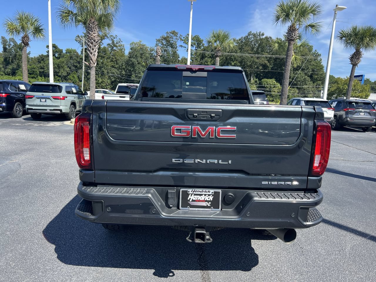 Used 2023 GMC Sierra 2500 Denali w/ Denali Ultimate Package AWD/4WD image 9