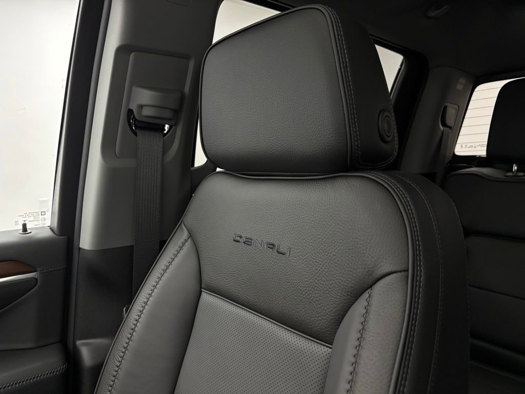 New 2026 GMC Sierra 1500 Denali w/ Denali Reserve Package image 30