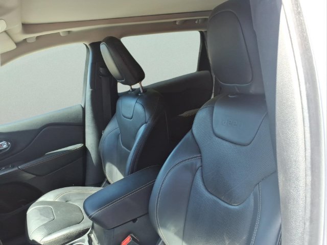 Used 2016 Jeep Cherokee Limited AWD/4WD image 15