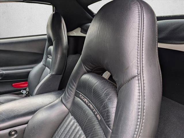 Used 2002 Chevrolet Corvette Convertible w/ Preferred Equipment Group2 image 5