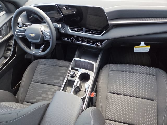 New 2027 Chevrolet Equinox LT w/ LPO, Floor Liner Package FWD image 20