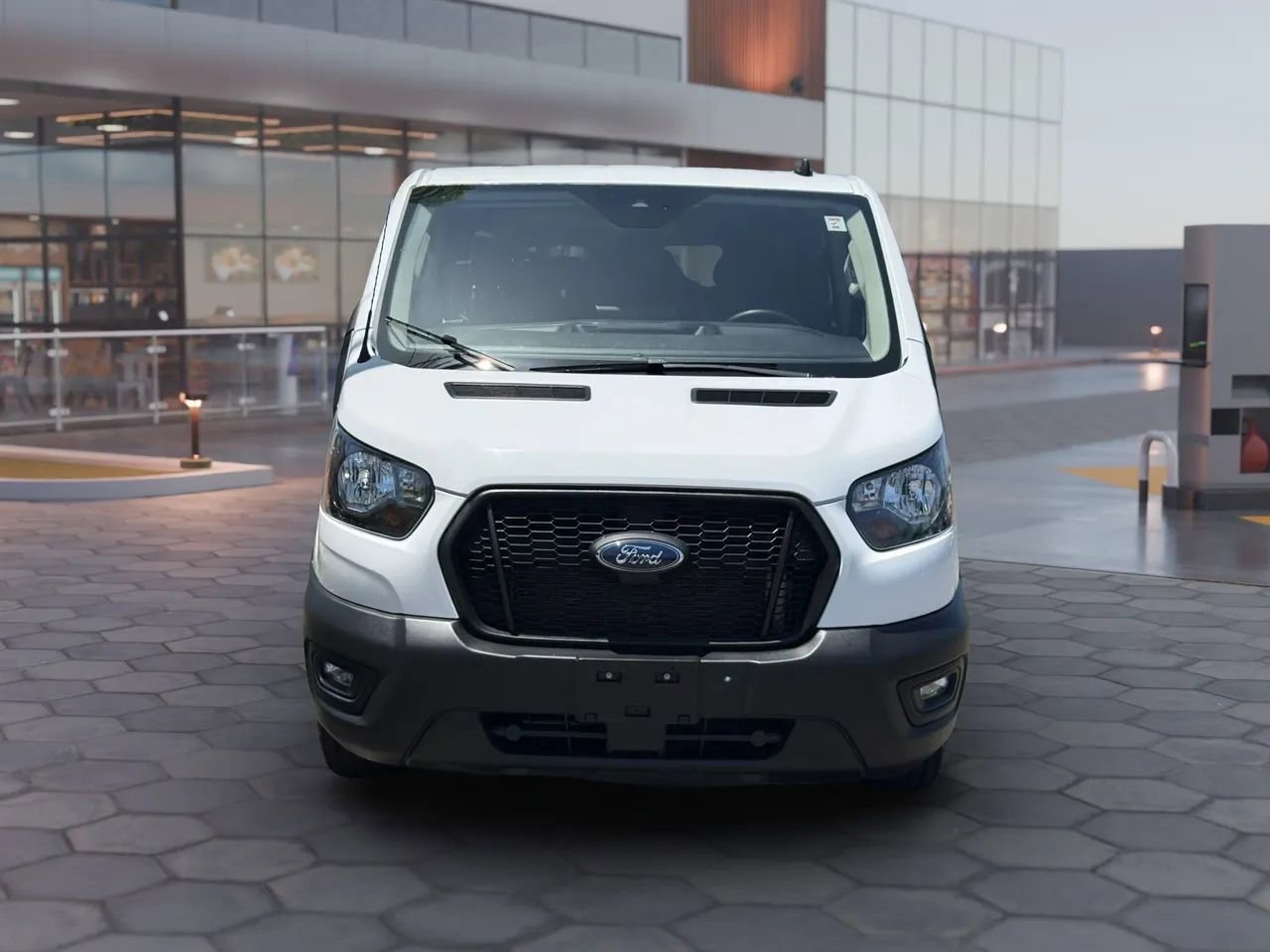 Used 2023 Ford Transit 350 XL RWD image 9