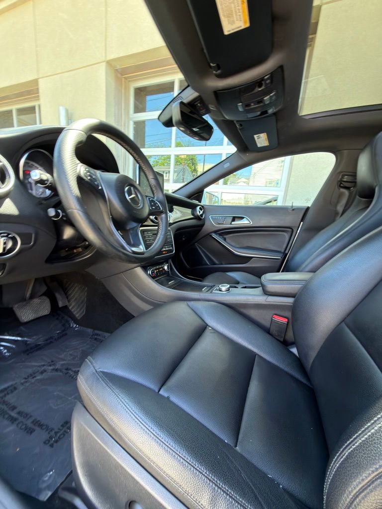 Used 2015 Mercedes-Benz CLA 250 4MATIC w/ Multimedia Package image 9