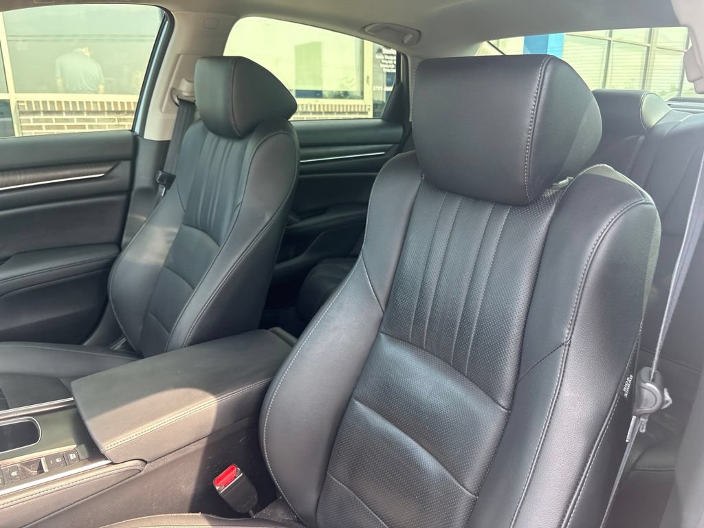 Used 2022 Honda Accord Touring image 12