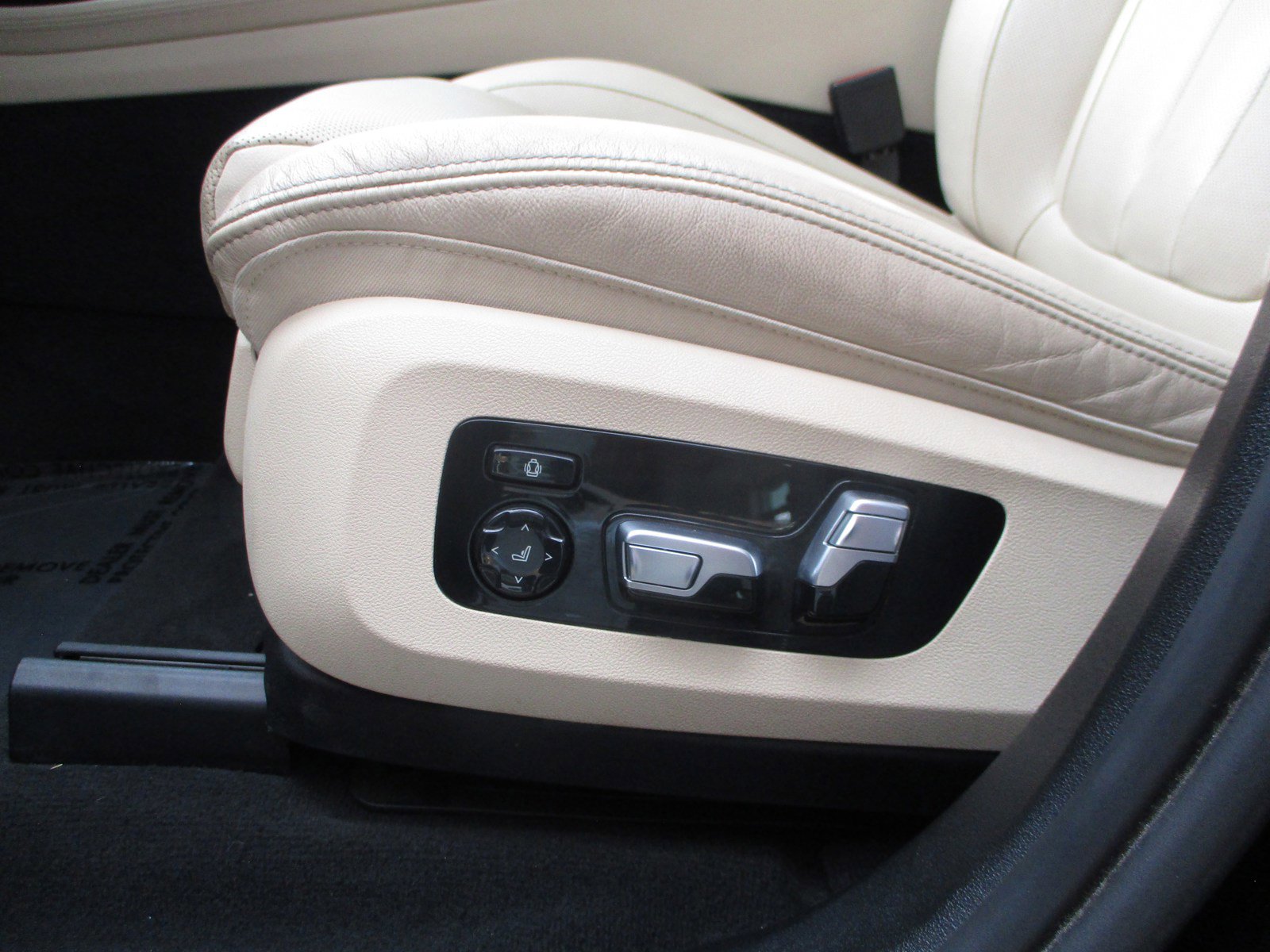 Used 2021 BMW X7 xDrive40i image 38