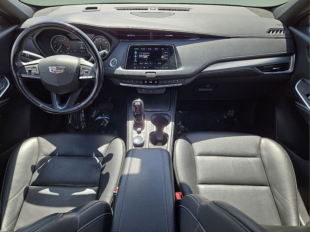 Used 2023 Cadillac XT4 Premium Luxury FWD image 18
