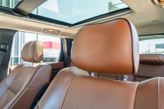 Used 2015 Jeep Grand Cherokee Summit w/ Platinum Series Group AWD/4WD image 20