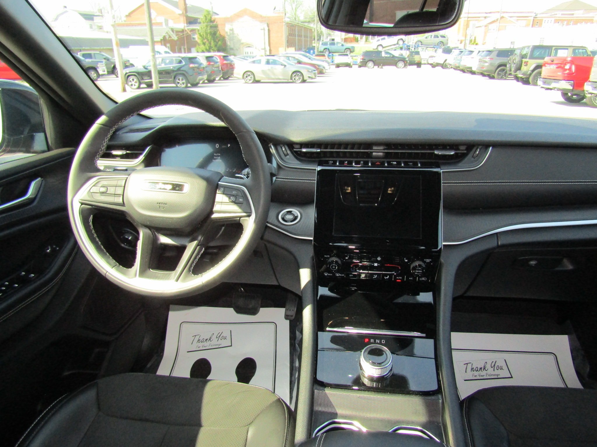 Used 2024 Jeep Grand Cherokee Altitude AWD/4WD image 17
