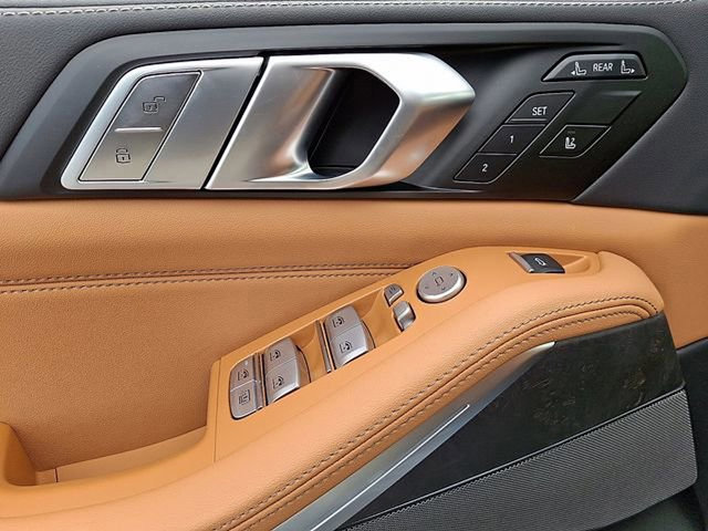 Used 2026 BMW X7 xDrive40i w/ Premium Package image 10