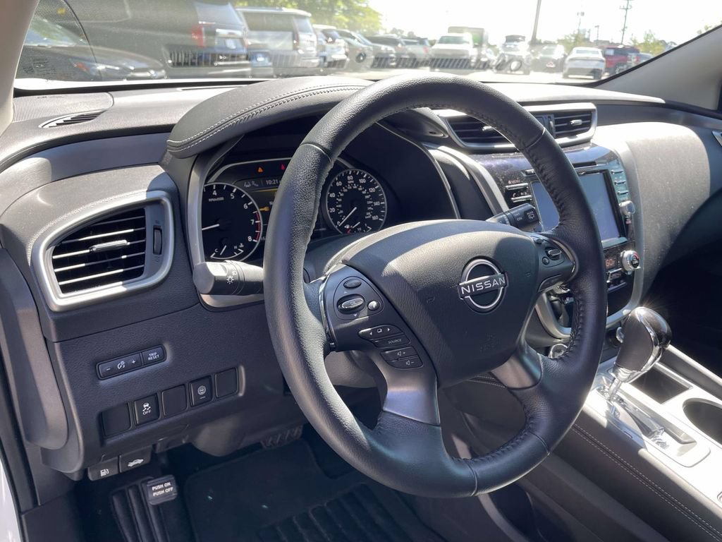 Used 2024 Nissan Murano SV w/ SV Midnight Edition Package FWD image 18