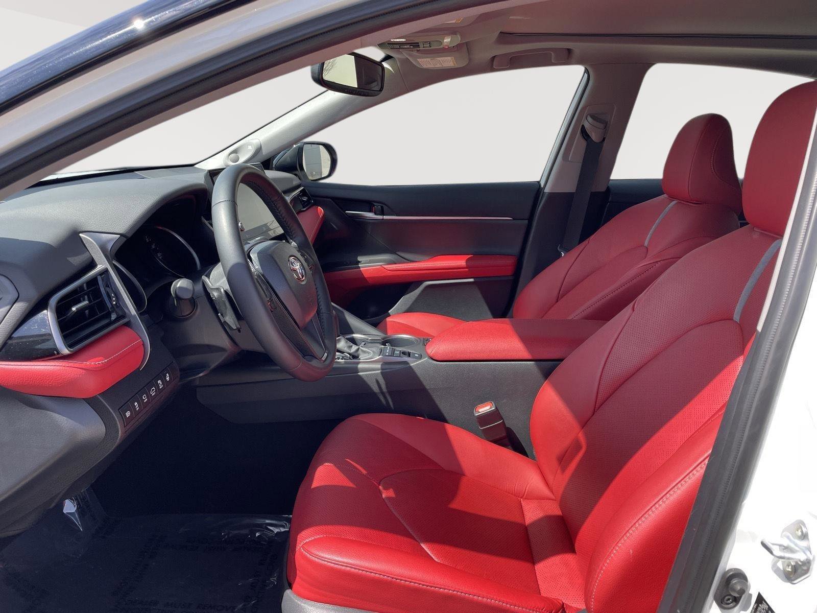 Used 2023 Toyota Camry XSE w/ Navigation Package image 21