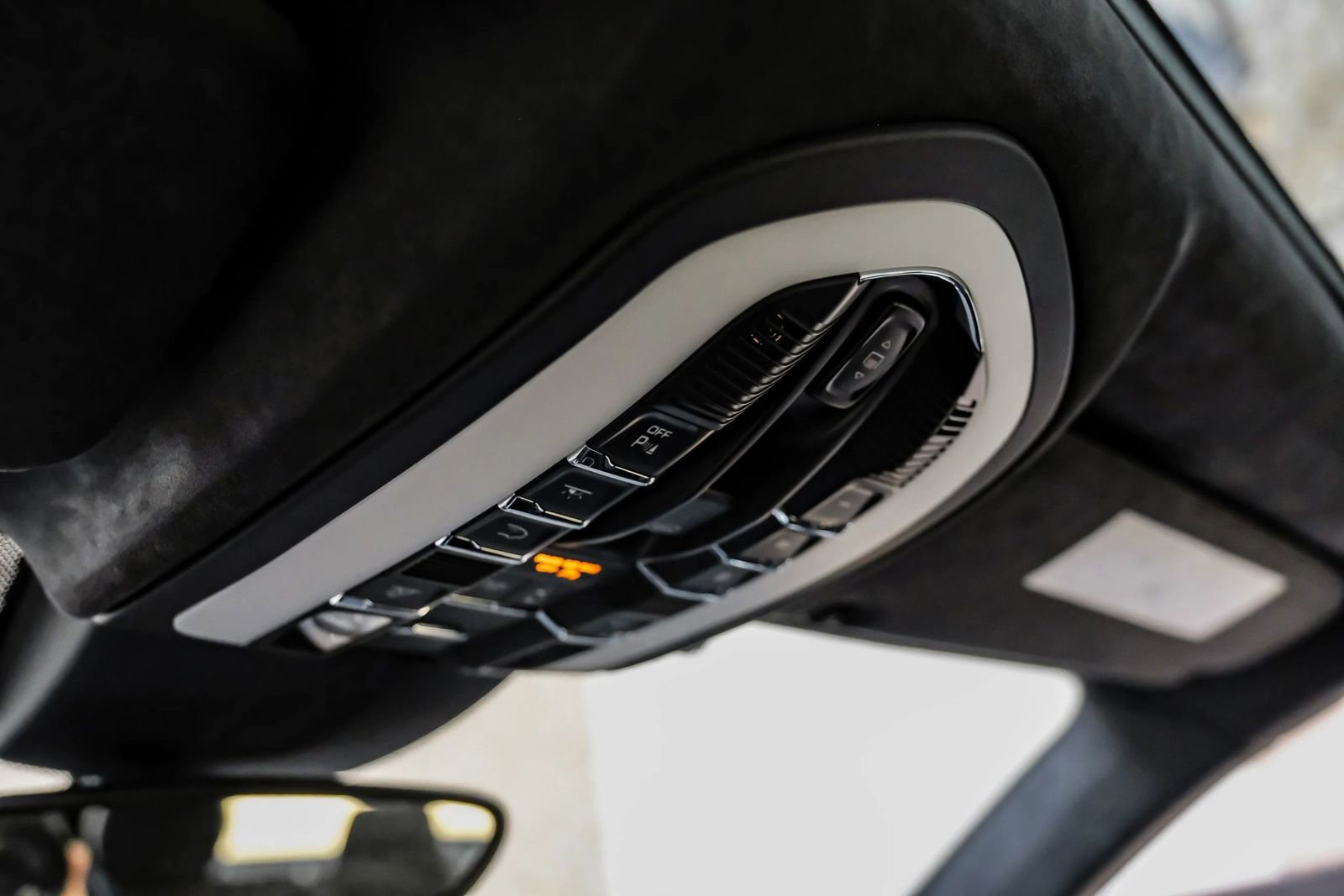 Used 2018 Porsche Cayenne GTS w/ Premium Package Plus image 24