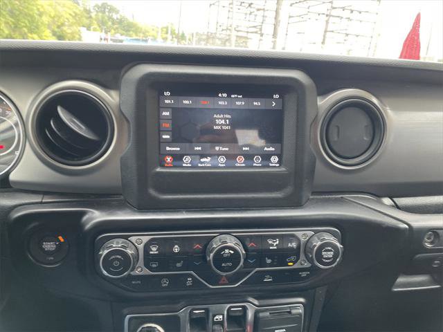 Certified 2021 Jeep Gladiator Willys image 18
