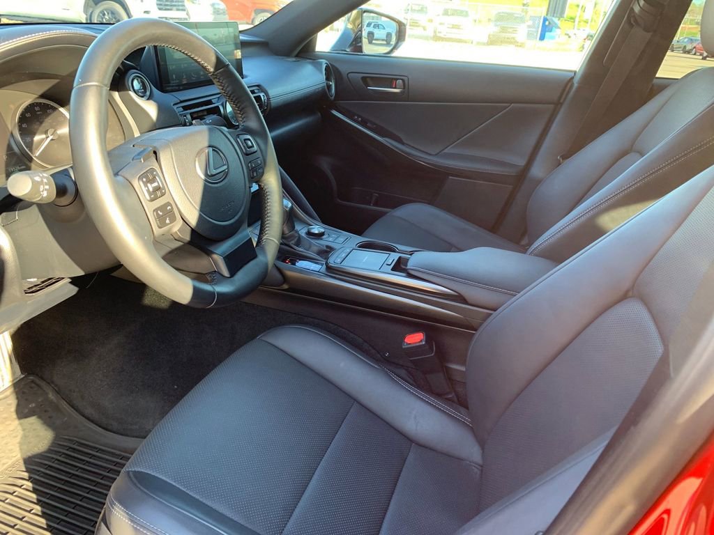 Used 2025 Lexus IS 350 F Sport w/ Navigation Package image 11