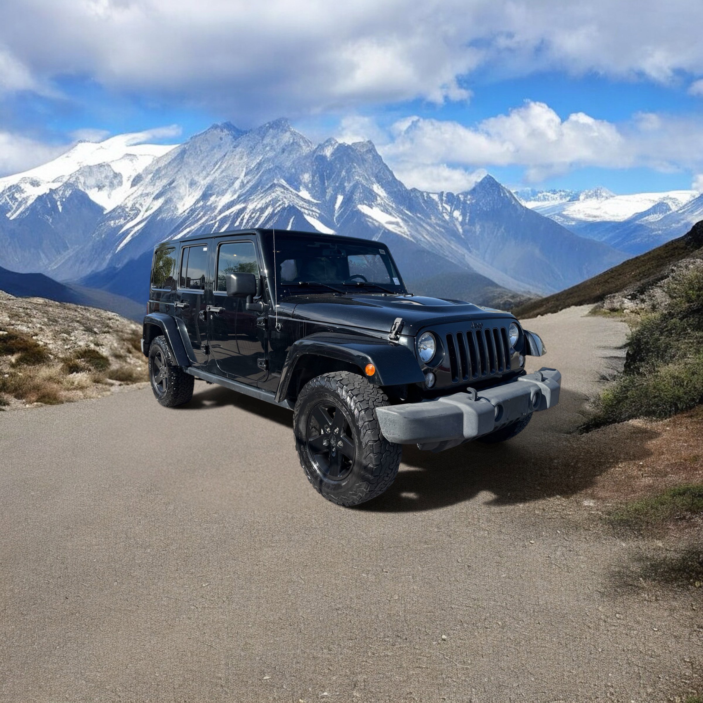 Used 2015 Jeep Wrangler Unlimited Sahara AWD/4WD image 7