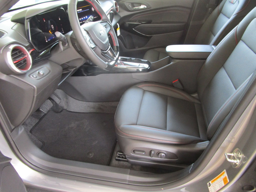 New 2026 Chevrolet Trax RS w/ Driver Confidence Package FWD image 21