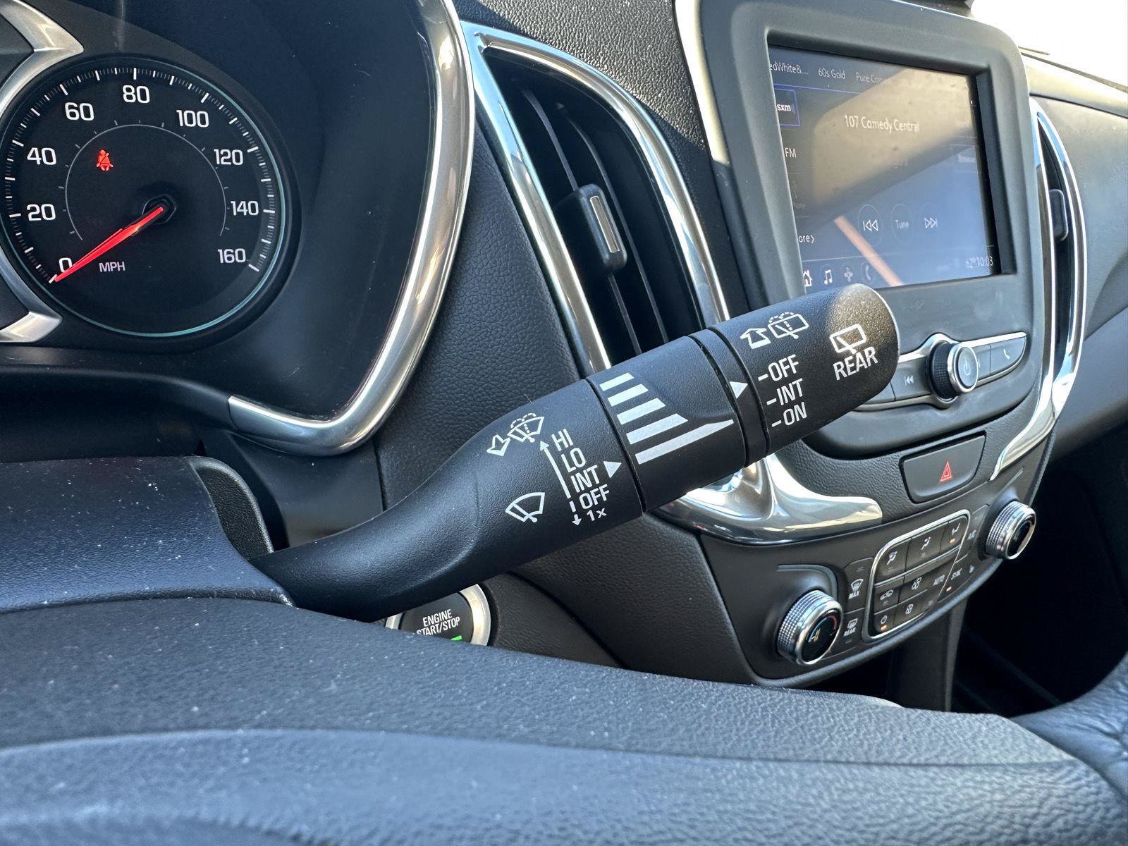 Used 2020 Chevrolet Equinox LT FWD image 30