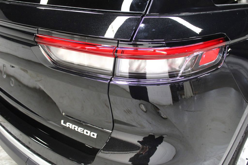 New 2025 Jeep Grand Cherokee Laredo X w/ Luxury Tech Group I image 38