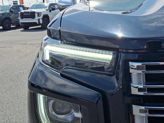 Used 2023 GMC Canyon Denali AWD/4WD image 9