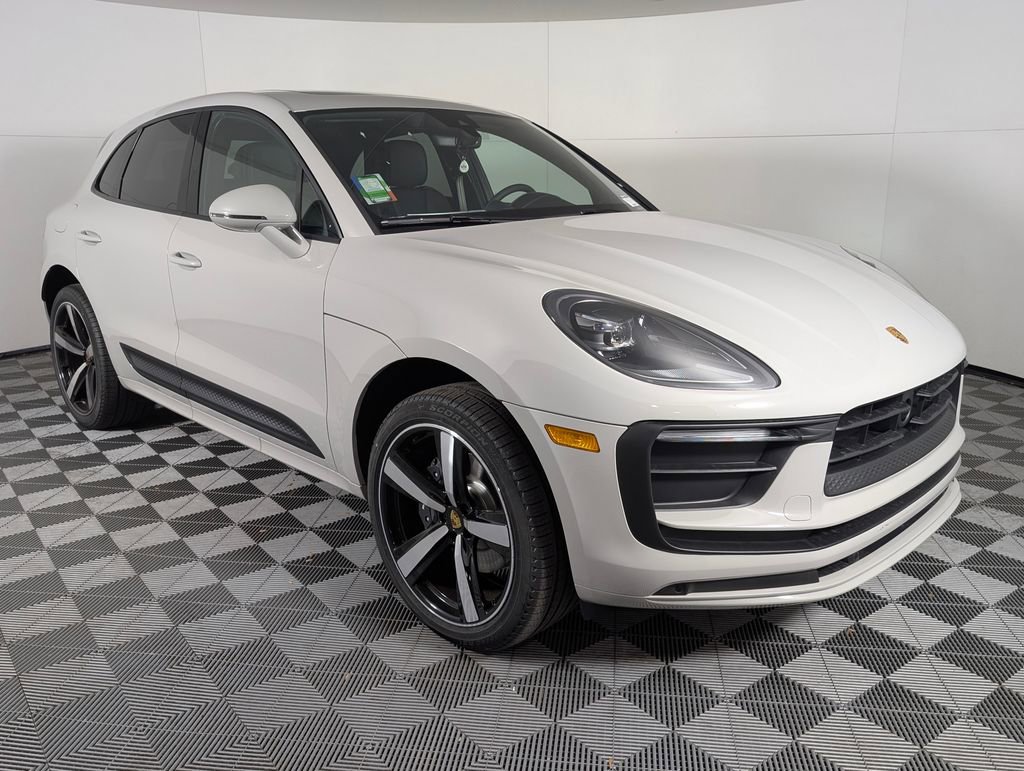 New 2026 Porsche Macan image 9