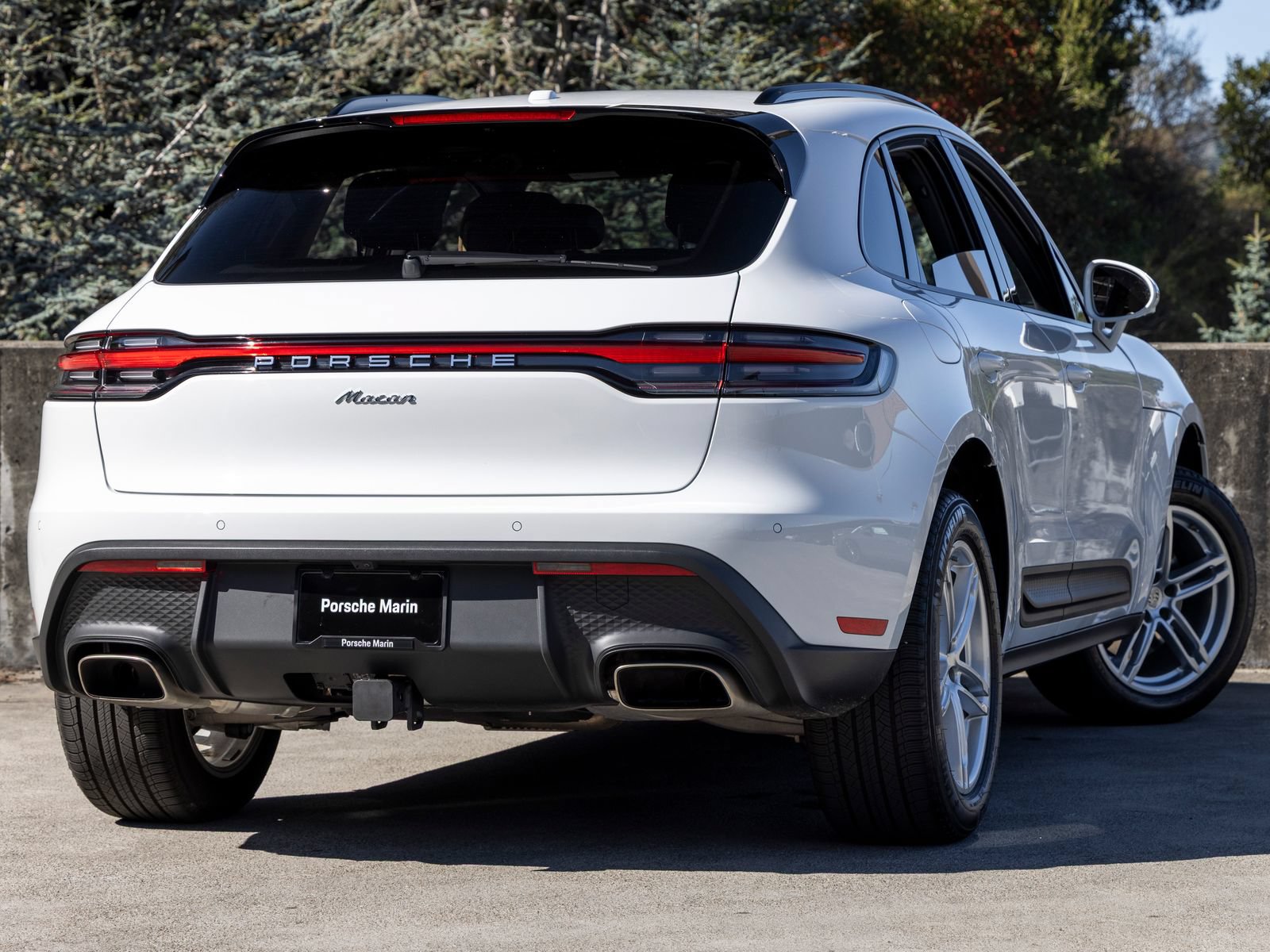 Certified 2026 Porsche Macan AWD/4WD image 11