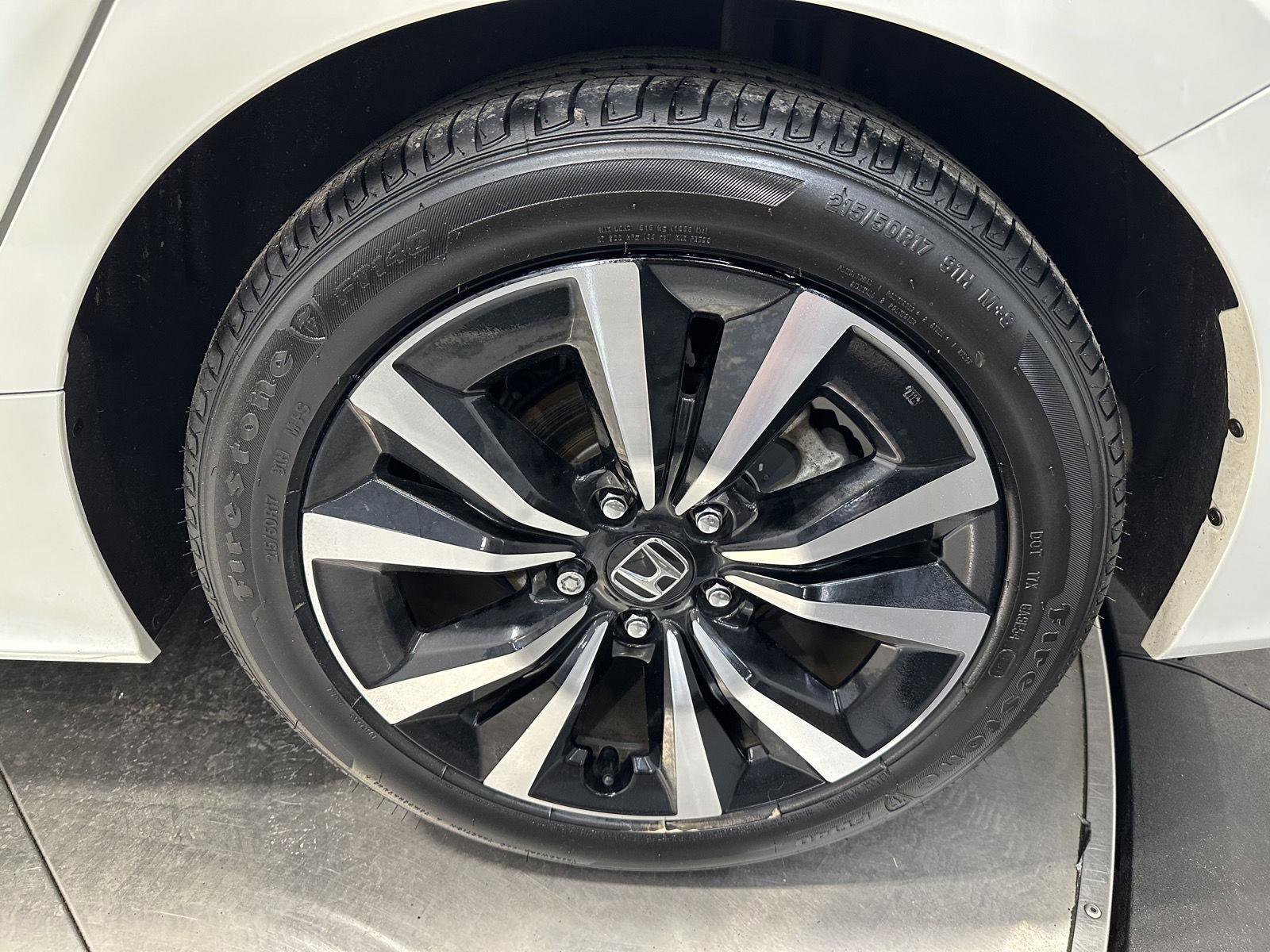 Certified 2024 Honda Civic EX image 9