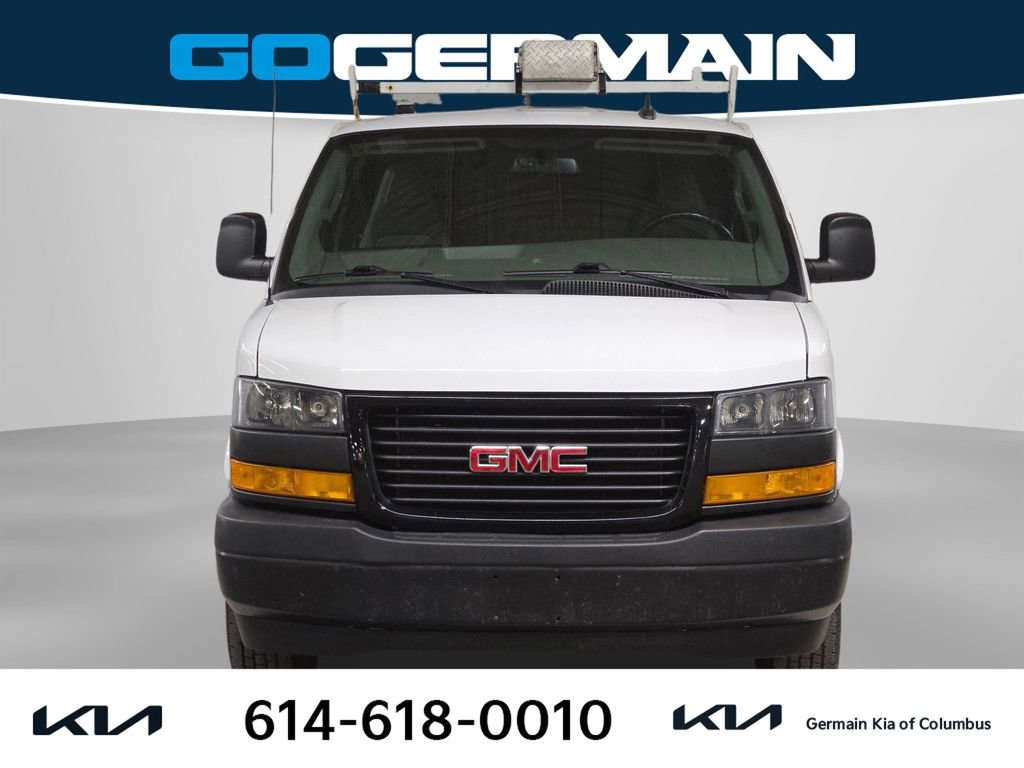 Used 2022 GMC Savana 2500 w/ Driver Convenience Package RWD image 3