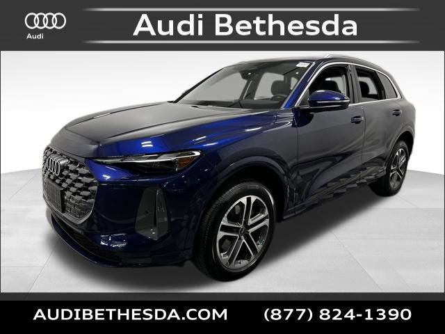 Certified 2025 Audi Q5 Premium w/ Convenience Package AWD/4WD image 3