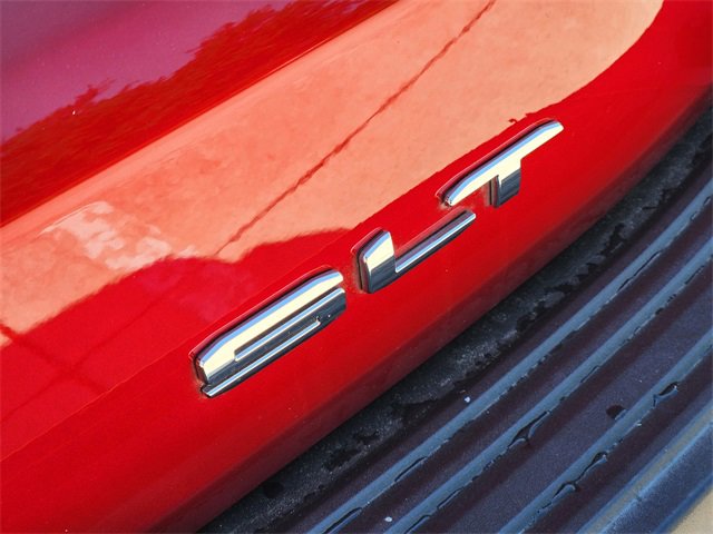 Used 2021 GMC Yukon SLT w/ SLT Premium Package image 12