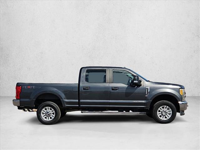 Used 2017 Ford F250 XL w/ STX Appearance Package AWD/4WD image 4