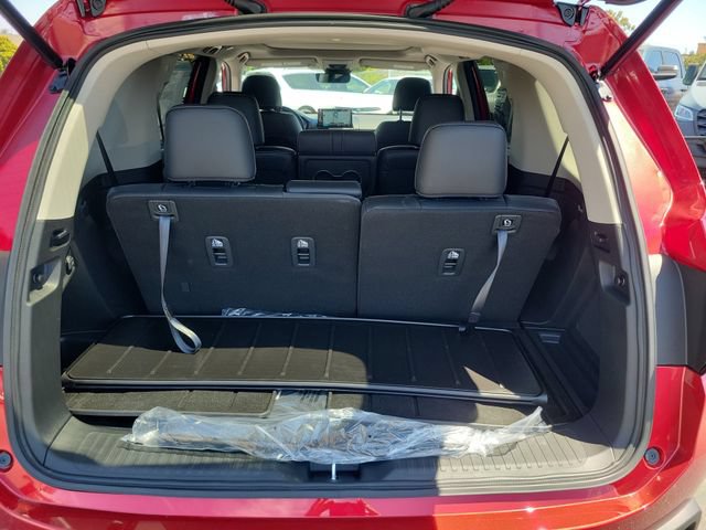 New 2025 Honda Pilot Touring image 9