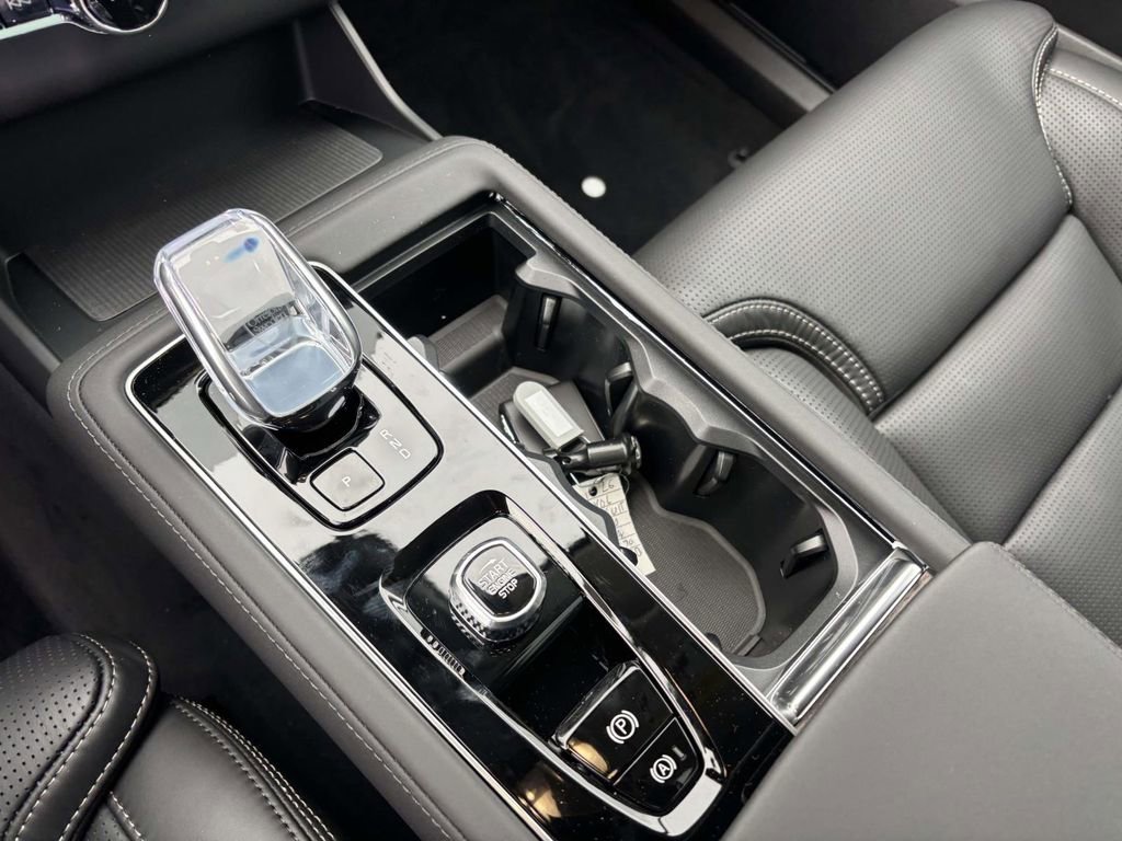 New 2026 Volvo XC90 B6 Ultra image 23